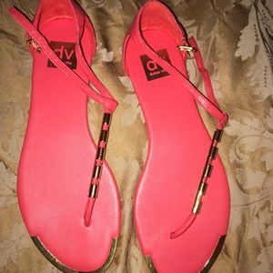 Coral BRAND NEW IN BOX DOLCE VITA SANDALS